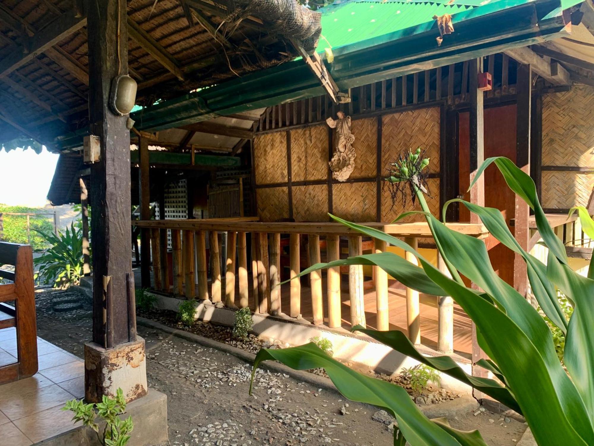 Old Parola Seaside Inn บาแลร์ ภายนอก รูปภาพ