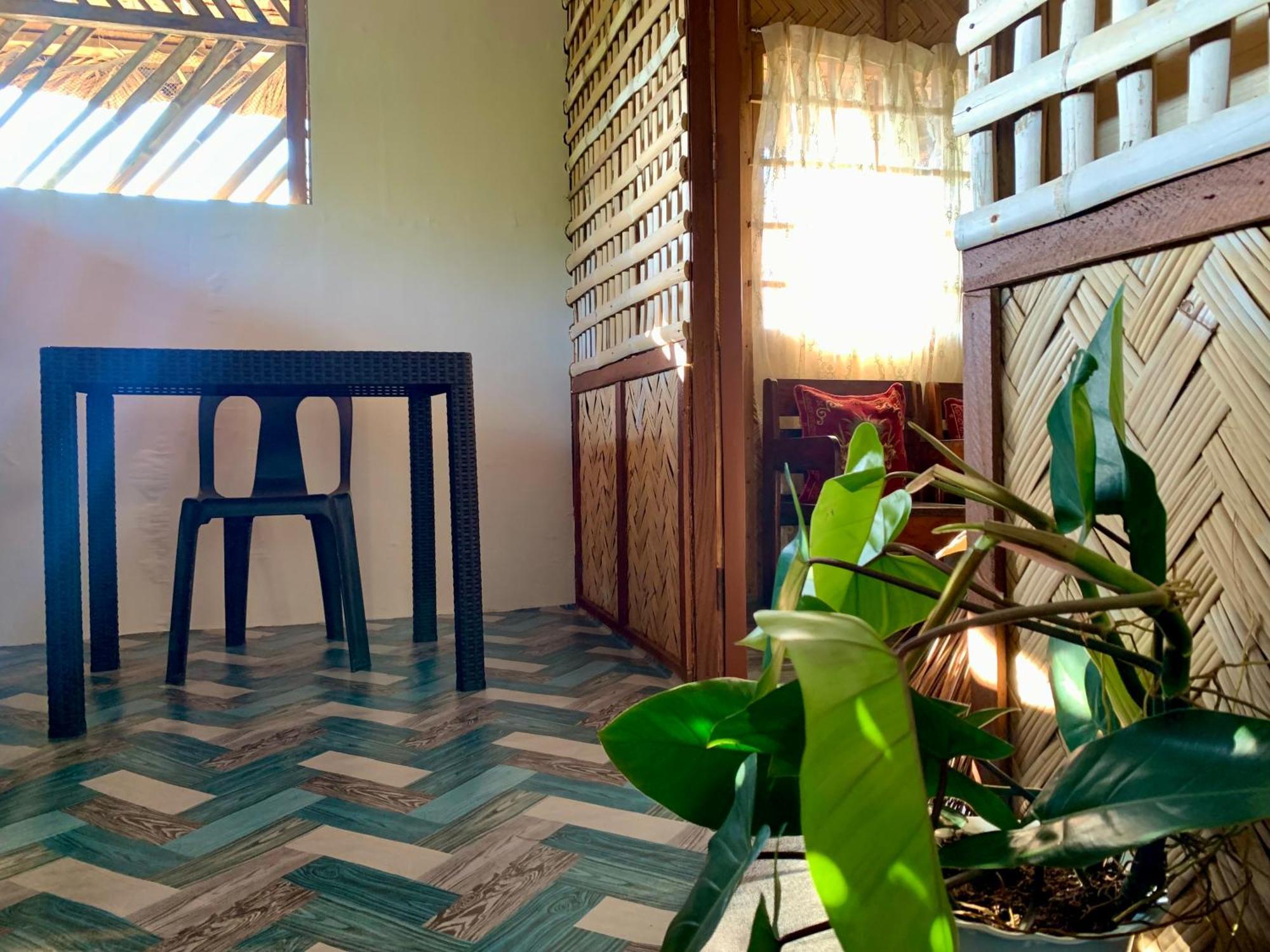 Old Parola Seaside Inn บาแลร์ ภายนอก รูปภาพ