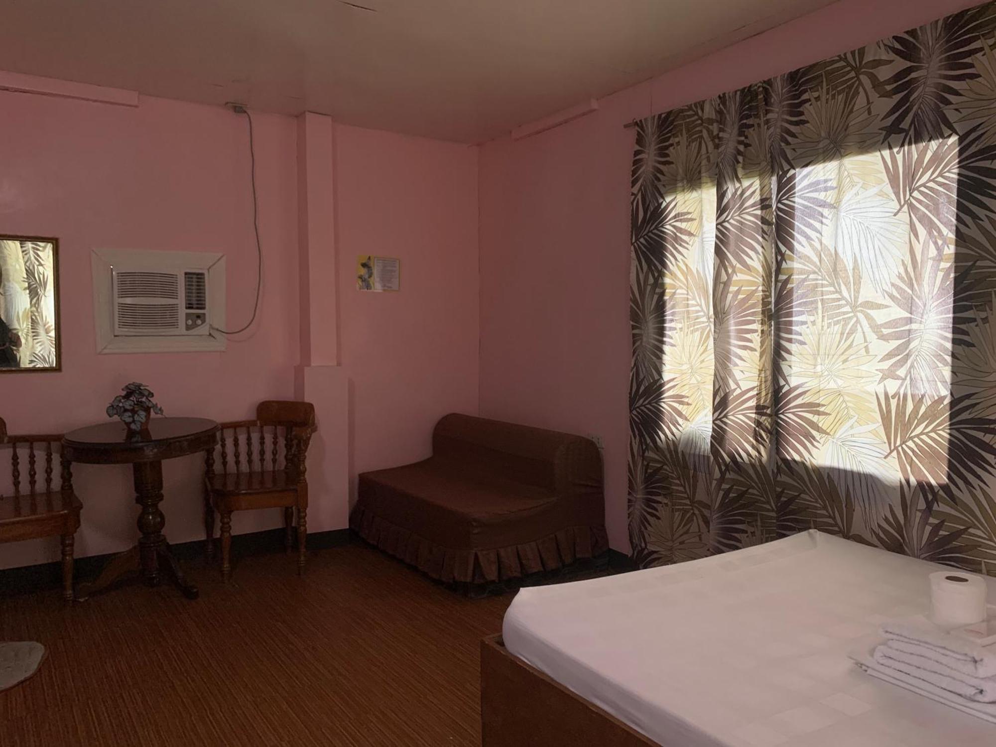 Old Parola Seaside Inn บาแลร์ ภายนอก รูปภาพ