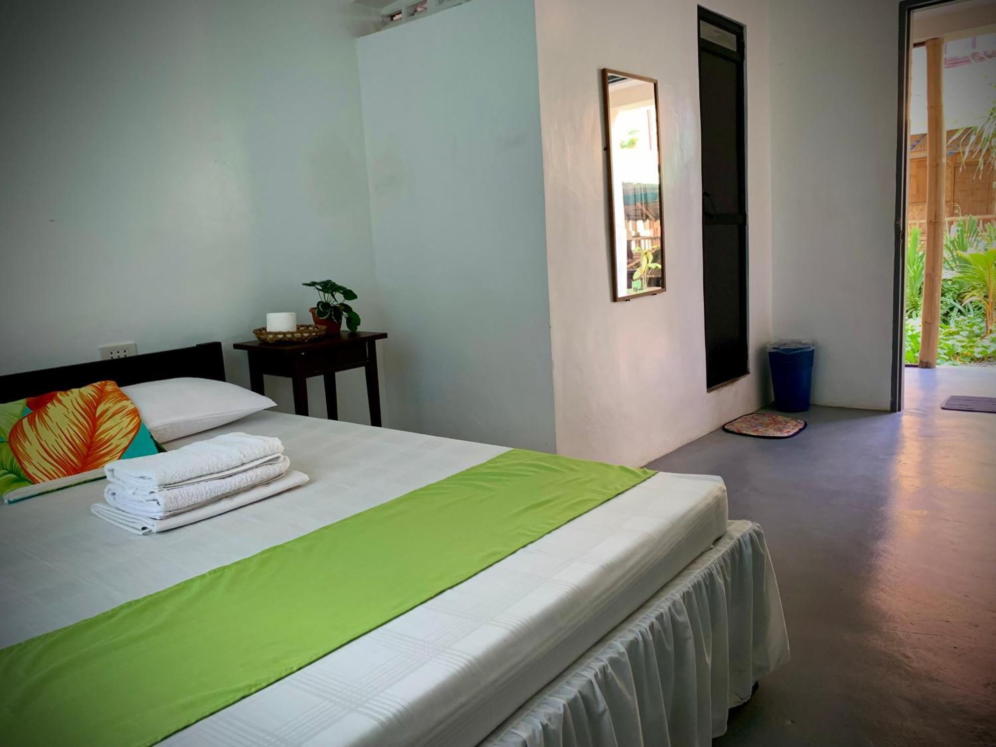Old Parola Seaside Inn บาแลร์ ภายนอก รูปภาพ